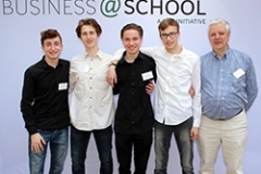 11814936-11823640-1-erlangen_gymstein_250